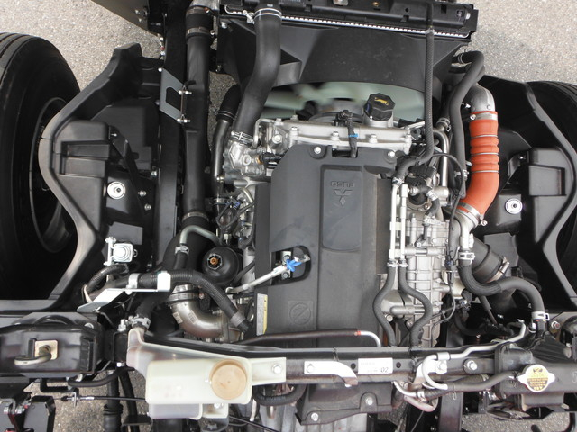 三菱2PG-FEB804段クレーン付平ボディ3.45t積載ワイド|中古トラックの販売・買取・査定のアイナビ