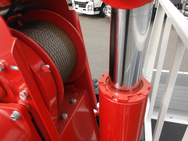 三菱2PG-FEB804段クレーン付平ボディ3.45t積載ワイド|中古トラックの販売・買取・査定のアイナビ