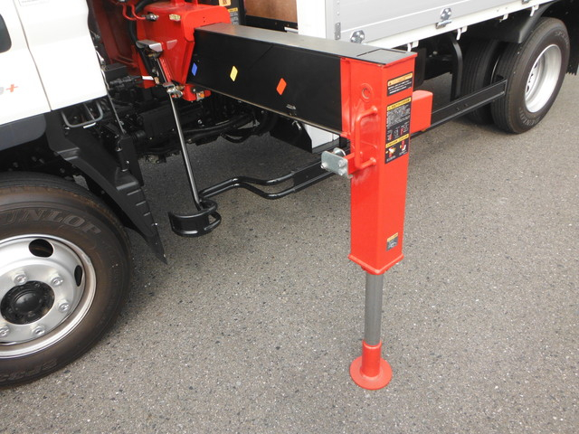 三菱2PG-FEB804段クレーン付平ボディ3.45t積載ワイド|中古トラックの販売・買取・査定のアイナビ