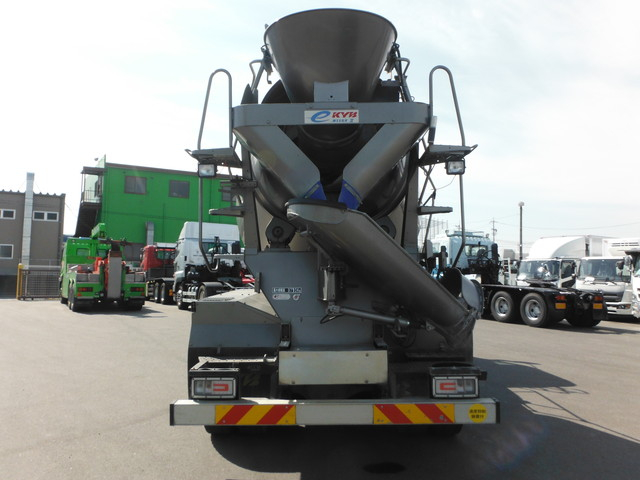 日野2PG-FS1AGAミキサーカヤバ(容量:8.7㎥)eミキサー|中古トラックの販売・買取・査定のアイナビ