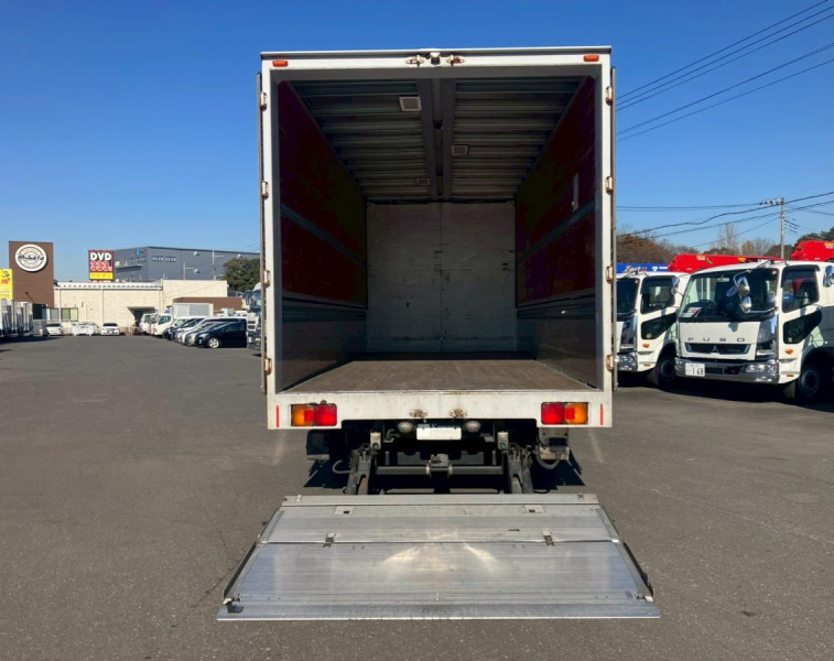 ☆H28 6.2mボディ 格納パワーゲート|中古トラックの販売・買取・査定のアイナビ