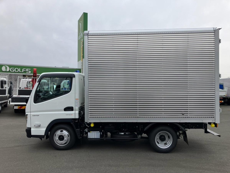 ☆未使用車 標準/10尺 純正ナビ バックモニター ETC2.0|中古トラックの販売・買取・査定のアイナビ