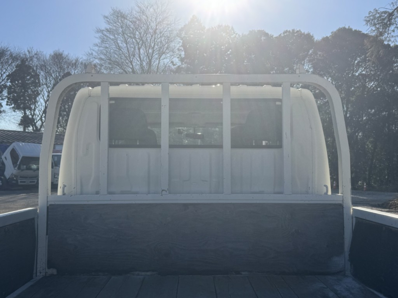 Wキャブ 標準セミロング 4WD パワーゲート付き|中古トラックの販売・買取・査定のアイナビ