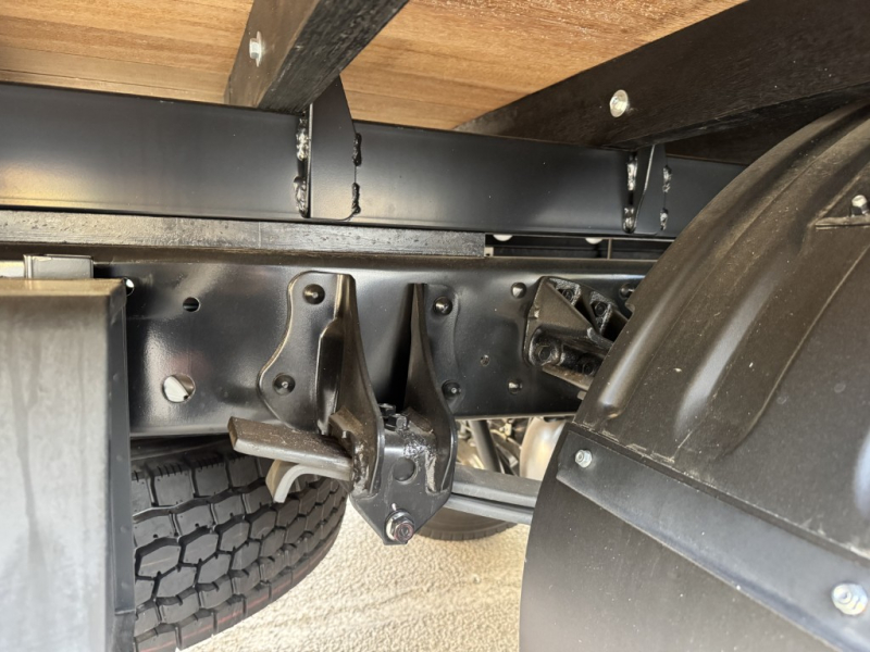 平ボディーベッド付未使用車車検付|中古トラックの販売・買取・査定のアイナビ