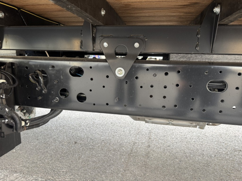 平ボディーベッド付未使用車車検付|中古トラックの販売・買取・査定のアイナビ