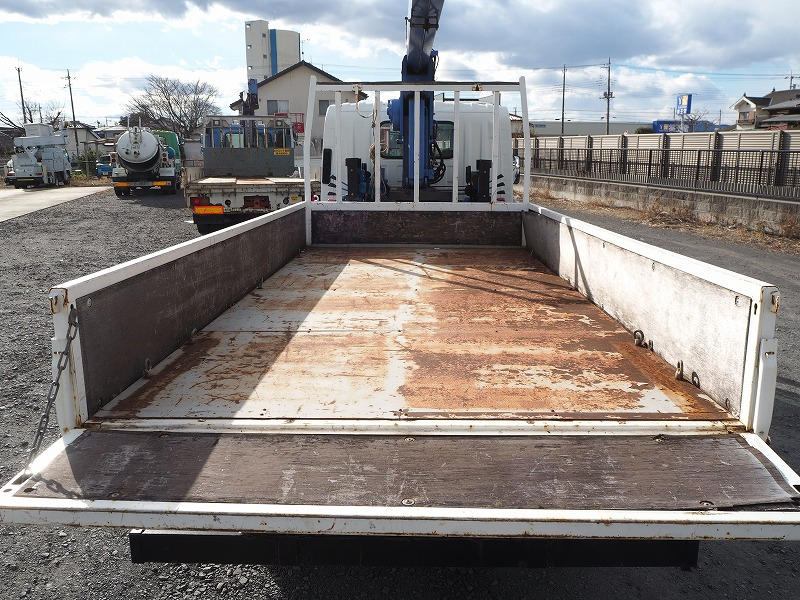 いすゞエルフ4段クレーンラジコン平ボディ|中古トラックの販売・買取・査定のアイナビ