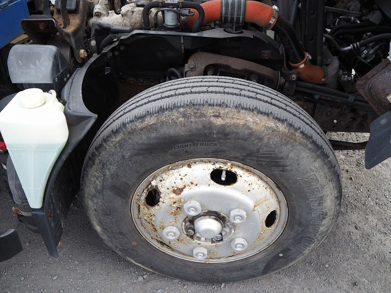 いすゞエルフ4段クレーンラジコン平ボディ|中古トラックの販売・買取・査定のアイナビ