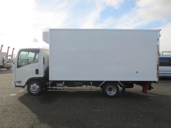 いすゞエルフ冷蔵冷凍車|中古トラックの販売・買取・査定のアイナビ