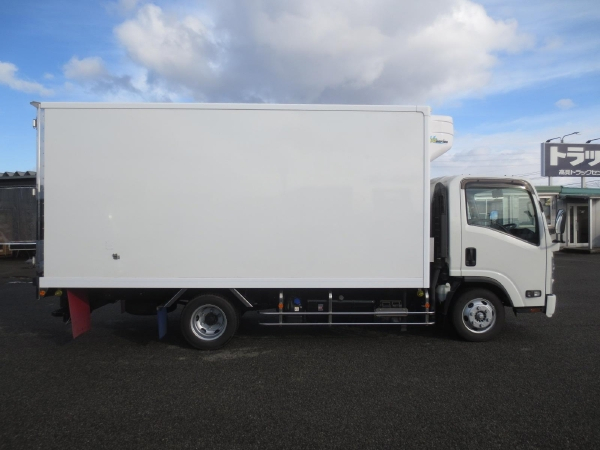 いすゞエルフ冷蔵冷凍車|中古トラックの販売・買取・査定のアイナビ