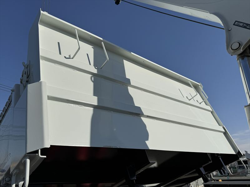 クレーン付ダンプ|中古トラックの販売・買取・査定のアイナビ