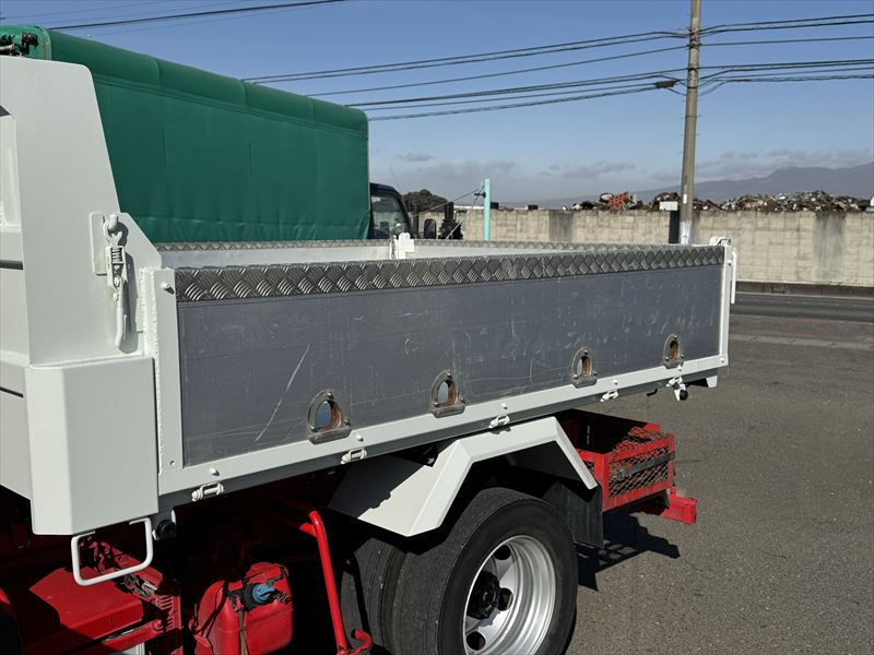 クレーン付ダンプ|中古トラックの販売・買取・査定のアイナビ