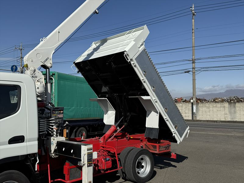 クレーン付ダンプ|中古トラックの販売・買取・査定のアイナビ