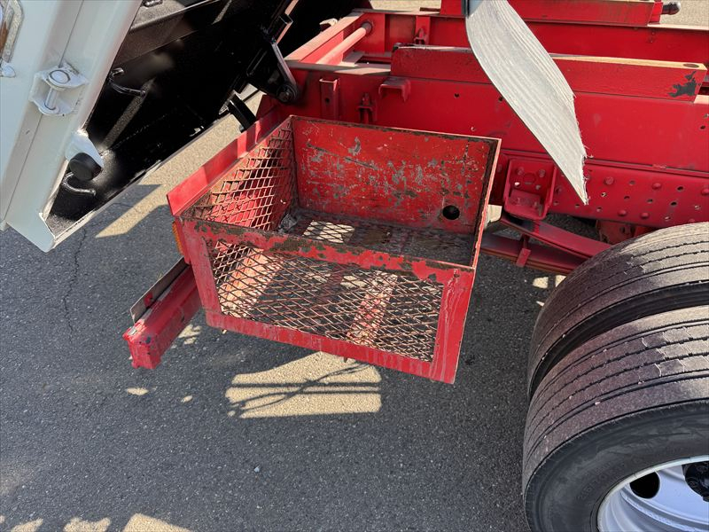 クレーン付ダンプ|中古トラックの販売・買取・査定のアイナビ