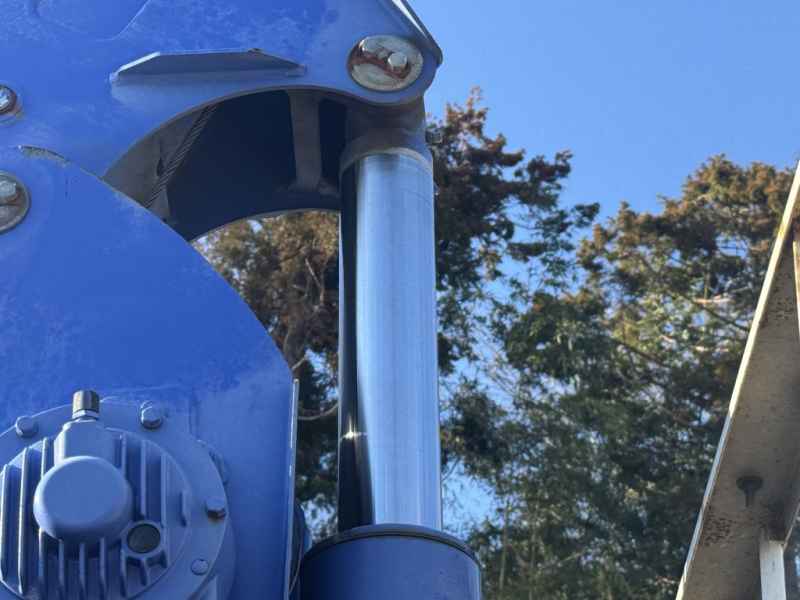 吊t数2.9t吊4段ブームタダノZE304MHラジコン|中古トラックの販売・買取・査定のアイナビ