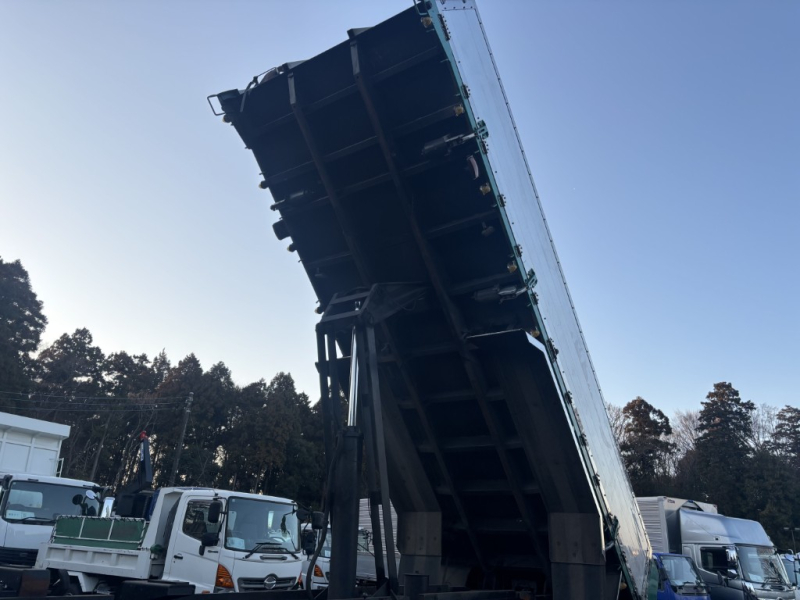 22tダンプカーゴダンプ土砂禁新明和アルミアオリ|中古トラックの販売・買取・査定のアイナビ