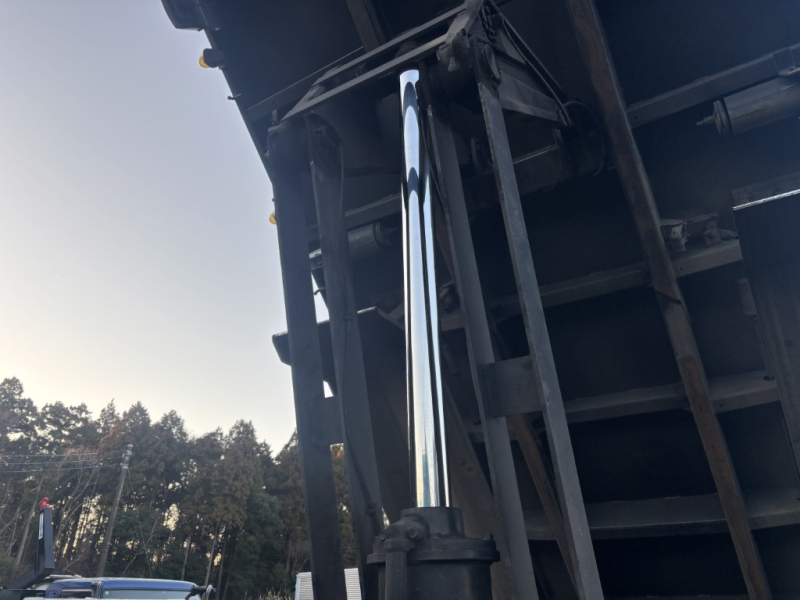 22tダンプカーゴダンプ土砂禁新明和アルミアオリ|中古トラックの販売・買取・査定のアイナビ