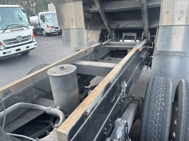 22tダンプカーゴダンプ土砂禁新明和アルミアオリ|中古トラックの販売・買取・査定のアイナビ