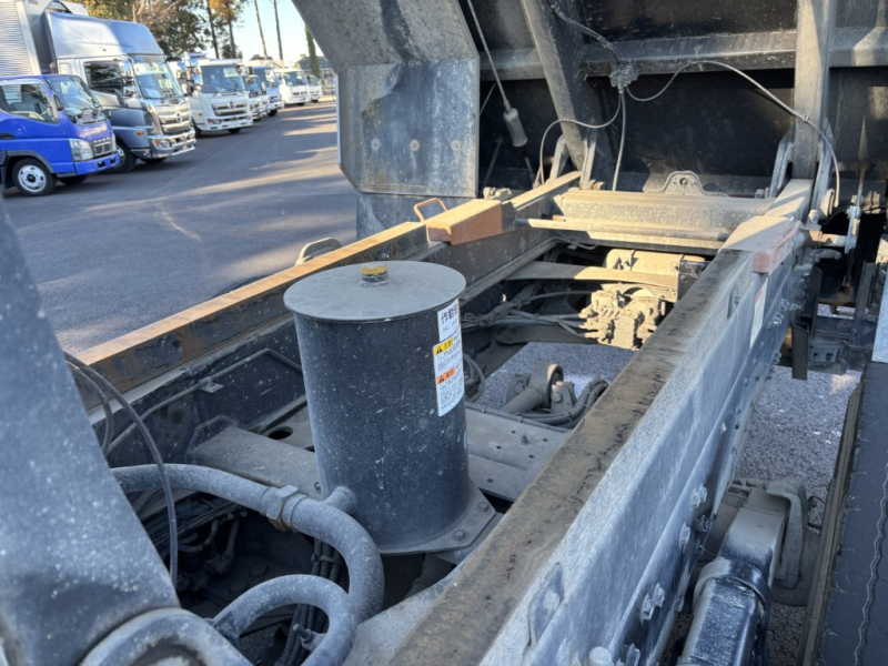 2デフ 新明和 DRS11-0010SY3 電動コボレーン|中古トラックの販売・買取・査定のアイナビ