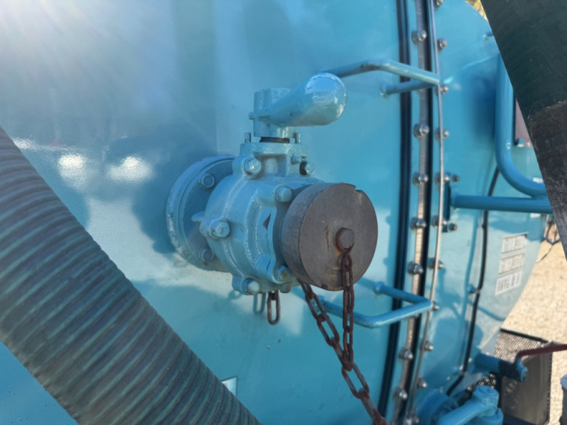 ワイド東急VC4ホースリール脱臭器|中古トラックの販売・買取・査定のアイナビ