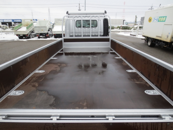 日野デュトロワイドロング平ボディ|中古トラックの販売・買取・査定のアイナビ