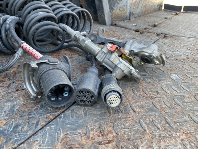 H30年式、ギガ、トラクタ|中古トラックの販売・買取・査定のアイナビ