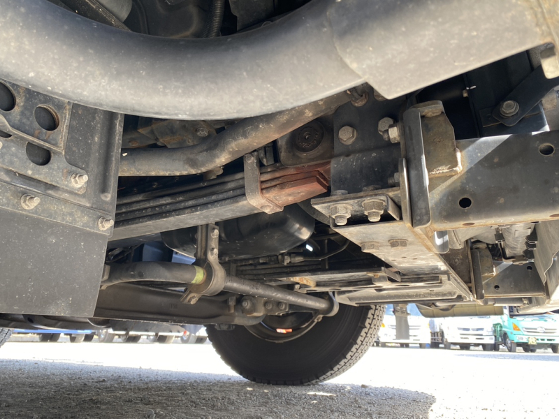 H30年式、ギガ、トラクタ|中古トラックの販売・買取・査定のアイナビ