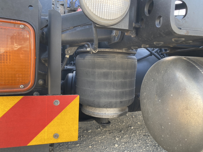 H30年式、ギガ、トラクタ|中古トラックの販売・買取・査定のアイナビ