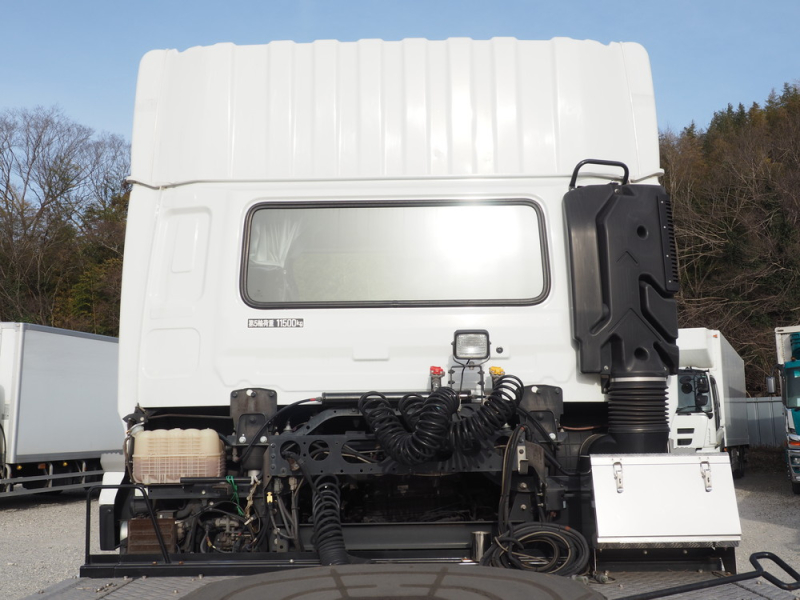 UDトラックス トラクタ クオン|中古トラックの販売・買取・査定のアイナビ