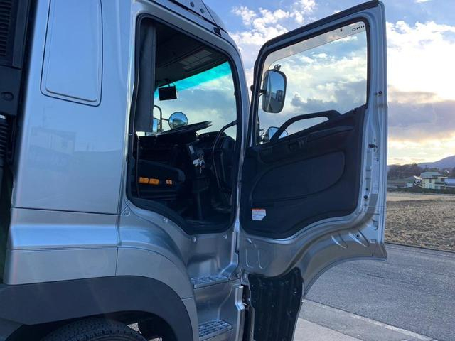 日野 プロフィア|中古トラックの販売・買取・査定のアイナビ