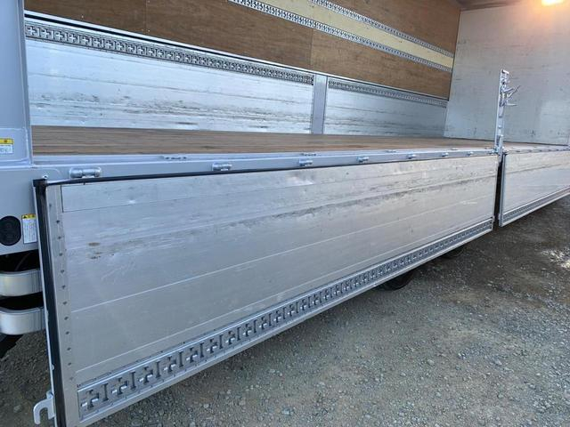 日野 プロフィア|中古トラックの販売・買取・査定のアイナビ