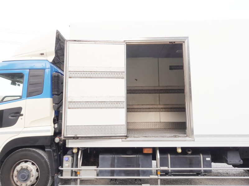 大型低温スタンバイ冷蔵冷凍|中古トラックの販売・買取・査定のアイナビ