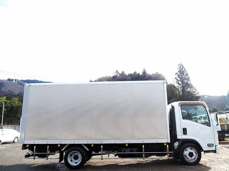 いすゞエルフワイド超ロングアルミバン跳ね上げパワーゲート|中古トラックの販売・買取・査定のアイナビ