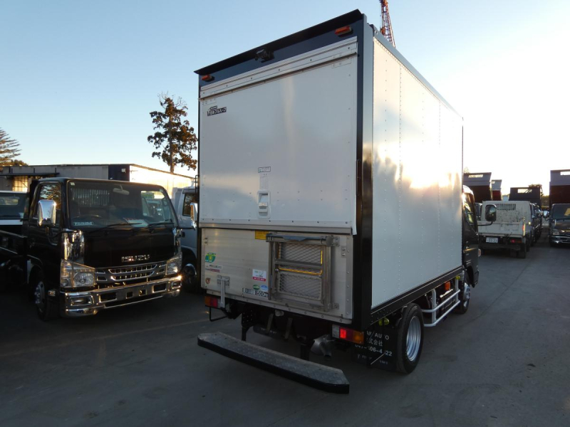 H241.5tパネルバンオートマ|中古トラックの販売・買取・査定のアイナビ