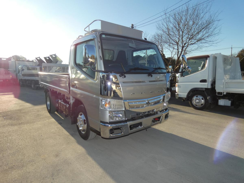 H30 2トン　5速マニュアル　平ボディ|中古トラックの販売・買取・査定のアイナビ
