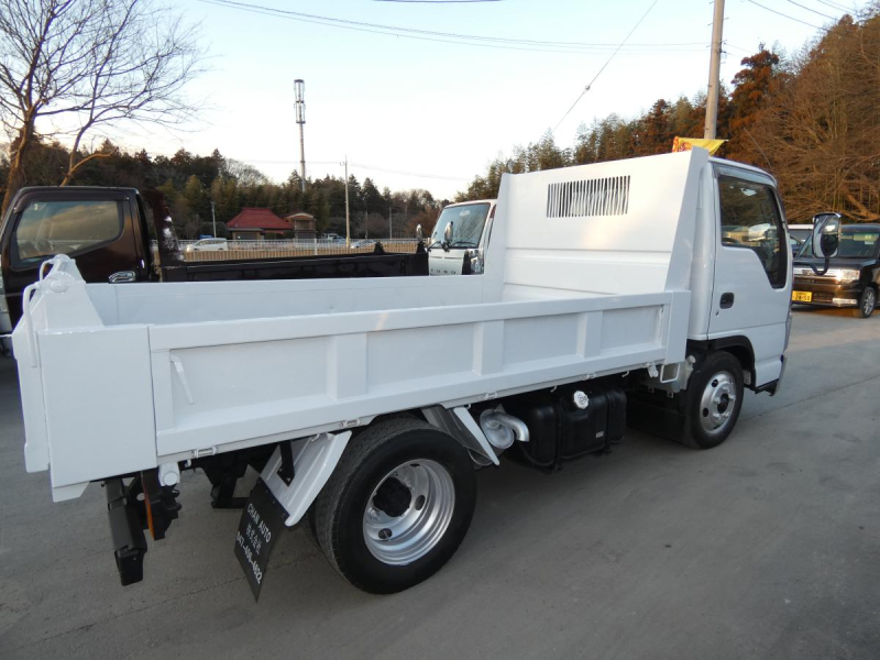 3トン 6速マニュアル ダンプ|中古トラックの販売・買取・査定のアイナビ