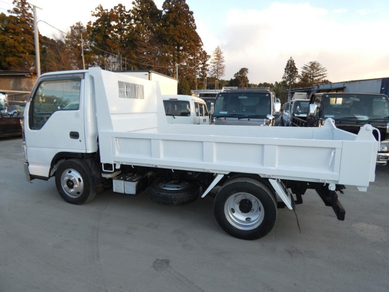 3トン 6速マニュアル ダンプ|中古トラックの販売・買取・査定のアイナビ