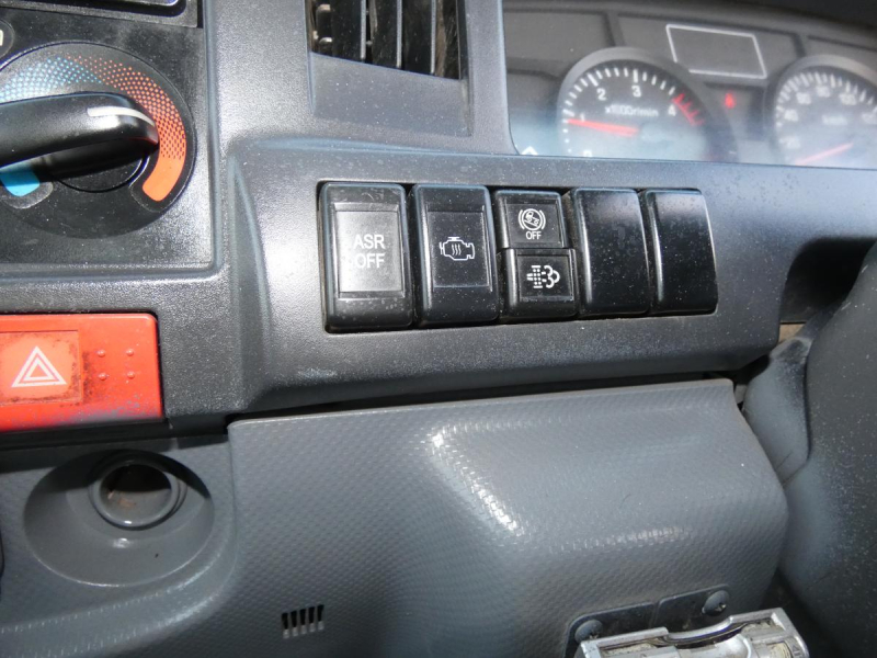 3トン 6速マニュアル ダンプ|中古トラックの販売・買取・査定のアイナビ