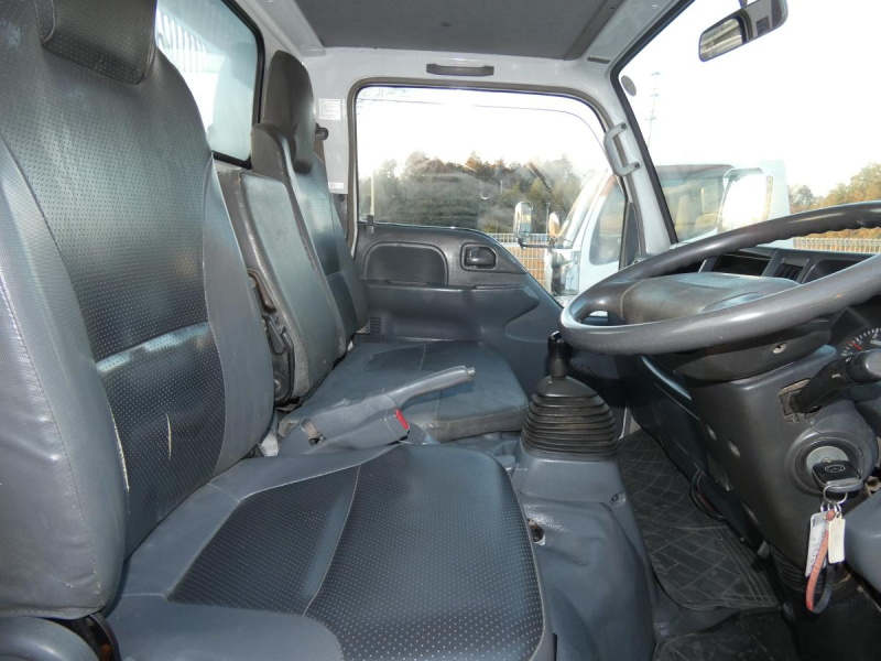 3トン 6速マニュアル ダンプ|中古トラックの販売・買取・査定のアイナビ