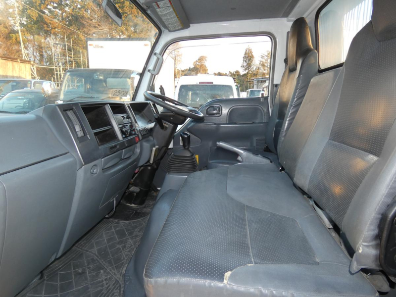 3トン 6速マニュアル ダンプ|中古トラックの販売・買取・査定のアイナビ