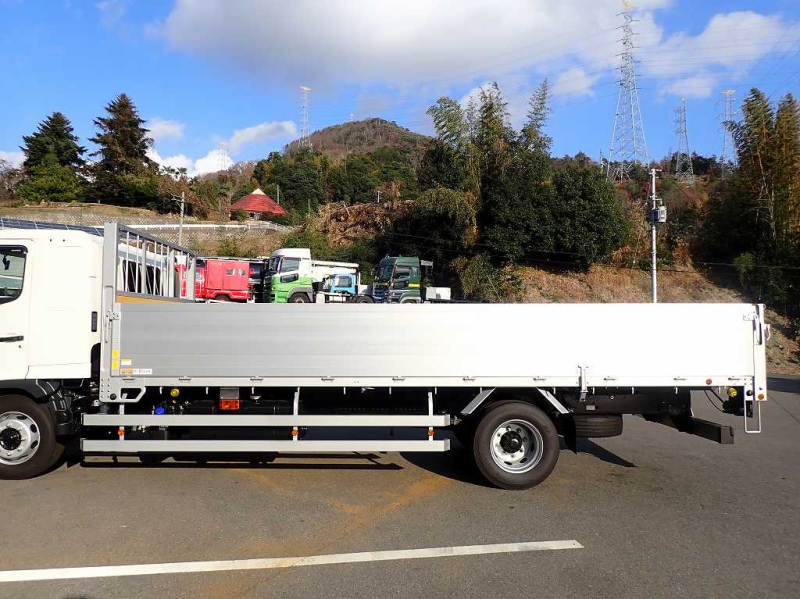 増t 8.5t アルミ平 L6200 ワイド 240PS 6速 リーフサス|中古トラックの販売・買取・査定のアイナビ