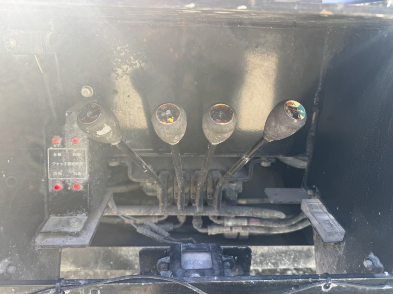 アイチSS12A11.9mバケット200kg|中古トラックの販売・買取・査定のアイナビ