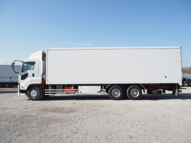 いすゞ 冷凍バン ギガ|中古トラックの販売・買取・査定のアイナビ