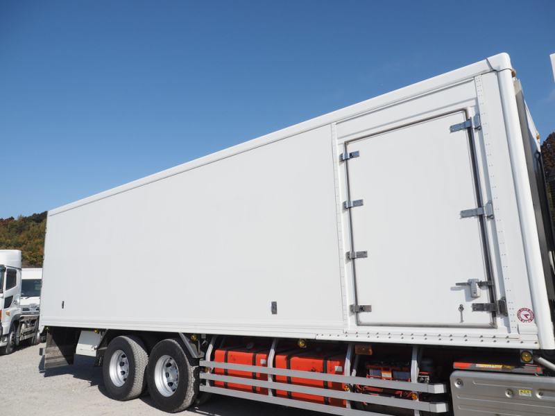 いすゞ 冷凍バン ギガ|中古トラックの販売・買取・査定のアイナビ