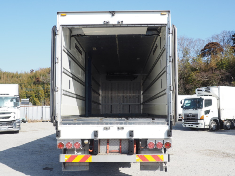 いすゞ 冷凍バン ギガ|中古トラックの販売・買取・査定のアイナビ