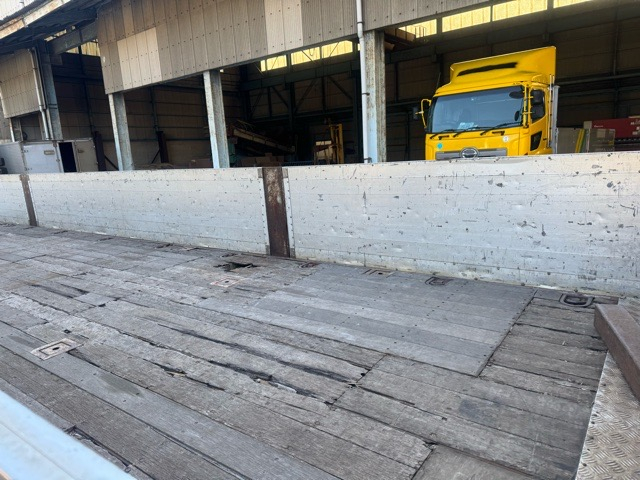 車検付き H18プロフィア 平アルミブロック リヤエアサス|中古トラックの販売・買取・査定のアイナビ