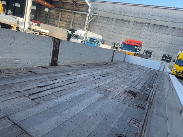 車検付き H18プロフィア 平アルミブロック リヤエアサス|中古トラックの販売・買取・査定のアイナビ