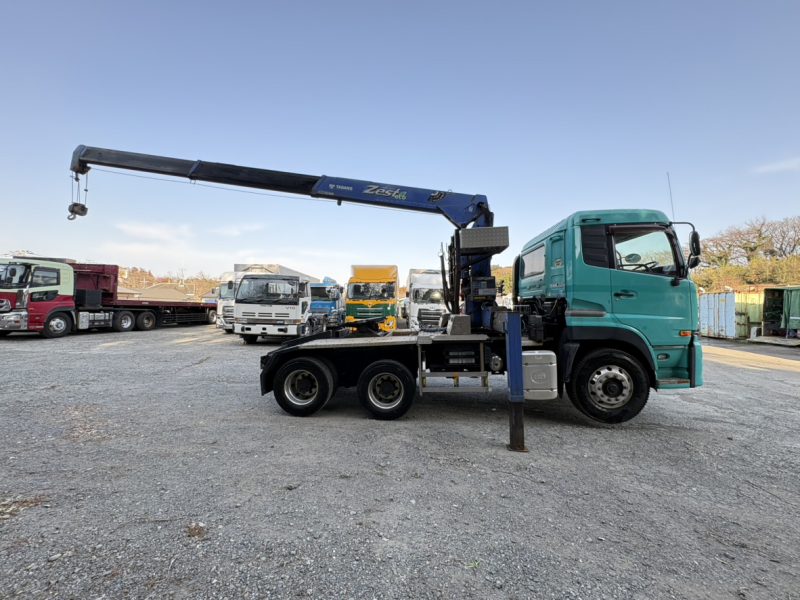 H24年式、クオン、クレーン付きトラクタ|中古トラックの販売・買取・査定のアイナビ