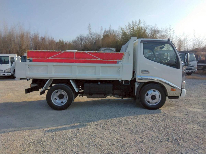 H28年　デュトロ 3t 高床強化ダンプ　No.1041|中古トラックの販売・買取・査定のアイナビ