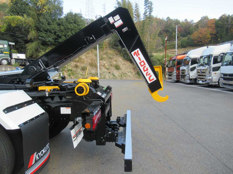 22t 極東 フックロール シフトパイロット 電格リアバンパー|中古トラックの販売・買取・査定のアイナビ