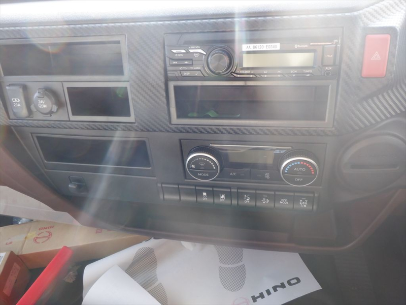 R7 レンジャー フックロール ベッド付|中古トラックの販売・買取・査定のアイナビ